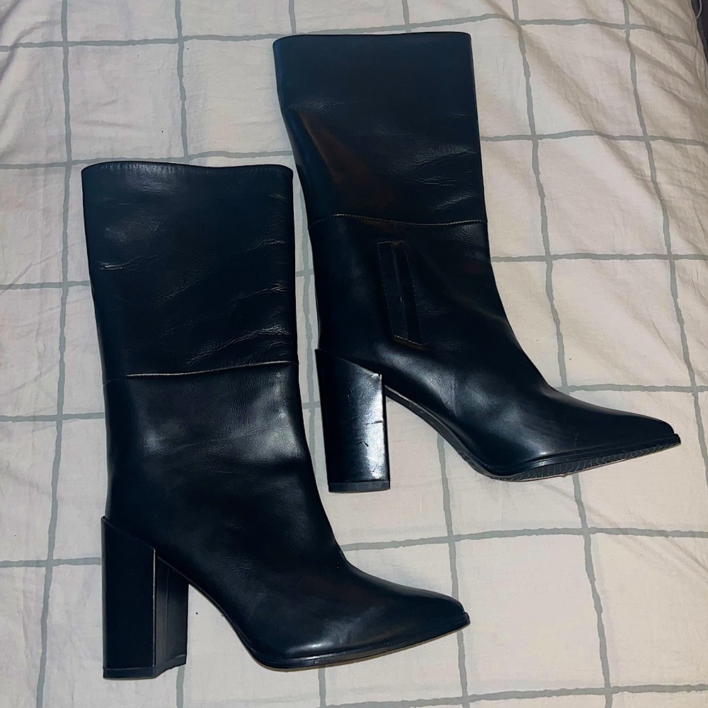 STUART WEITZMAN Mid Calf Straighten
Black Leather Boots 8.5